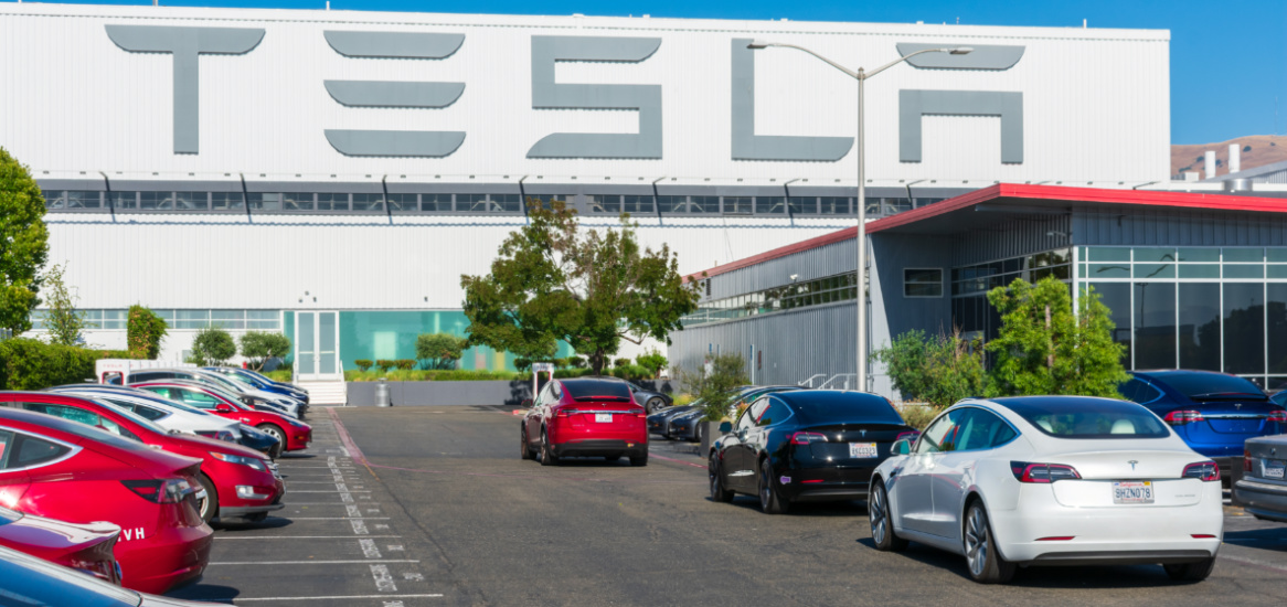 tesla-batteries-how-long-they-last-and-their-cost-to-replace