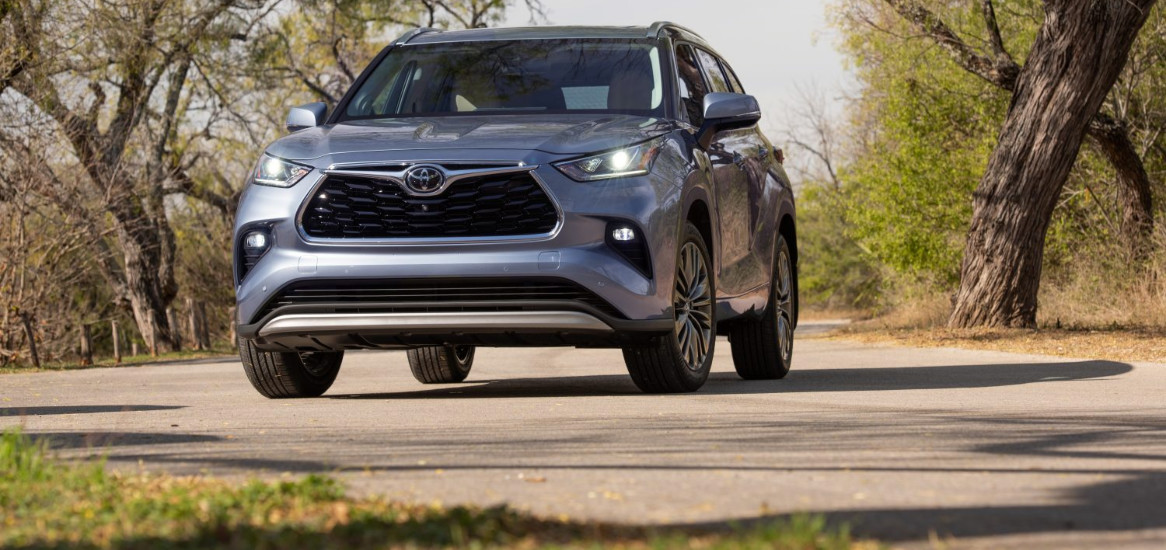 car and driver 2021 toyota highlander