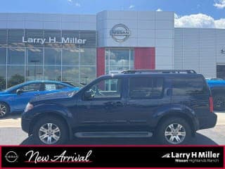 Nissan 2010 Pathfinder