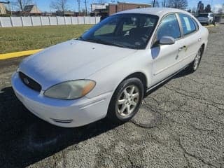 Ford 2007 Taurus