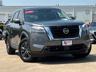 Nissan 2022 Pathfinder