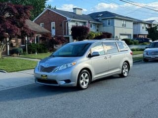 Toyota 2015 Sienna