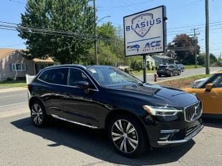 Volvo 2022 XC60