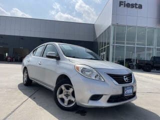 Nissan 2012 Versa