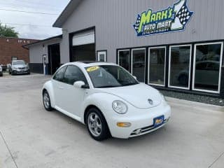 Volkswagen 2001 New Beetle