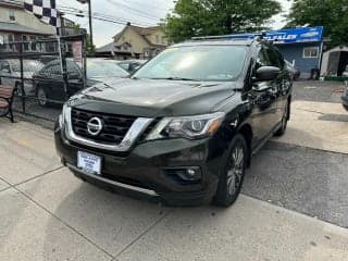 Nissan 2017 Pathfinder