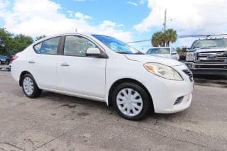 Nissan 2012 Versa