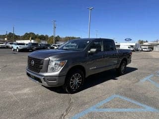 Nissan 2022 Titan