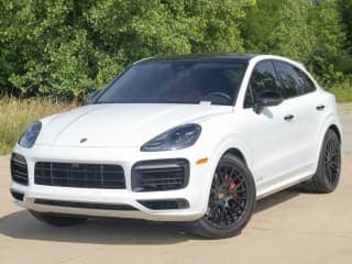 Porsche 2022 Cayenne