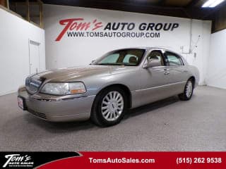 Lincoln 2003 Town Car