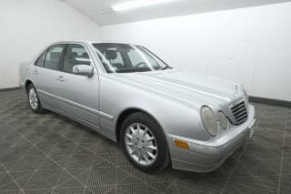 Mercedes-Benz 2000 E-Class