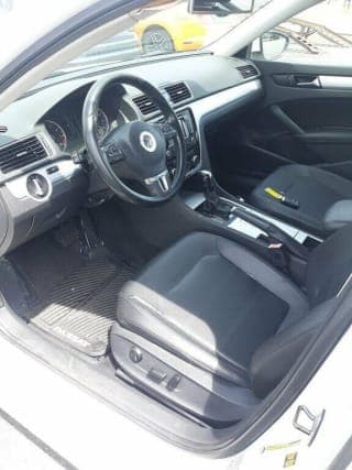 Volkswagen 2012 Passat