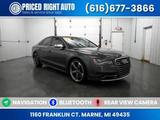 Audi 2013 S8