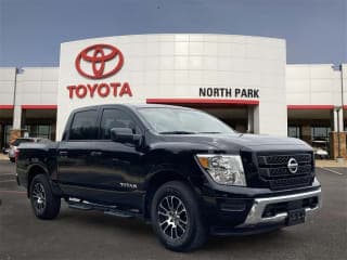 Nissan 2022 Titan