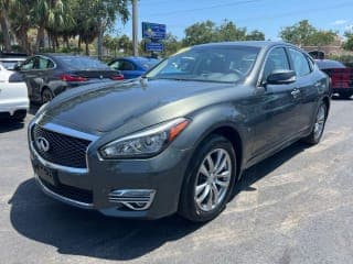 Infiniti 2015 Q70