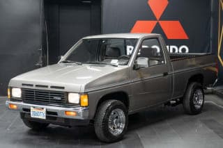 Nissan 1987 Truck