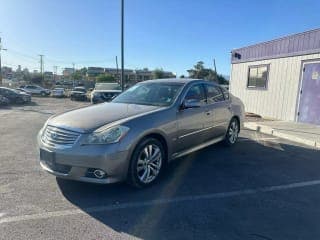 Infiniti 2010 M35