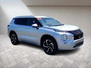 Mitsubishi 2022 Outlander