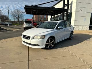 Volvo 2010 S40