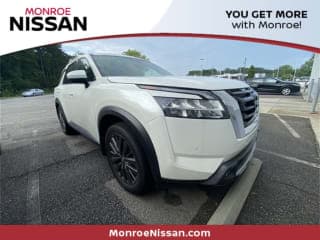 Nissan 2022 Pathfinder