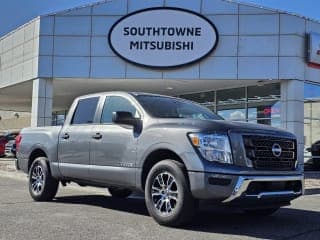 Nissan 2023 Titan