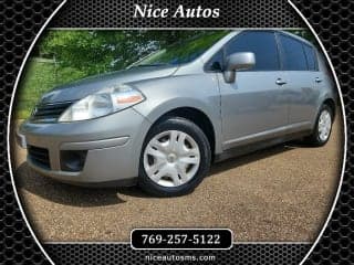 Nissan 2011 Versa