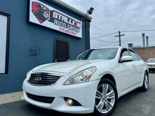 Infiniti 2011 G37