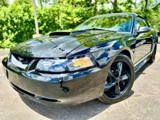 Ford 2004 Mustang