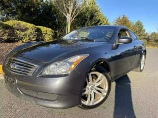 Infiniti 2010 G37