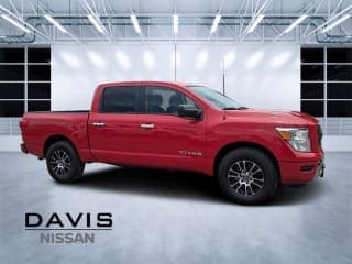 Nissan 2021 Titan