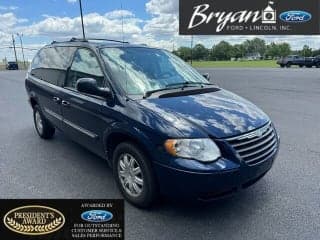 Chrysler 2005 Town and Country