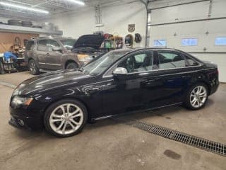 Audi 2011 S4