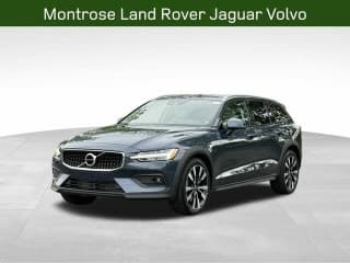 Volvo 2022 V60 Cross Country