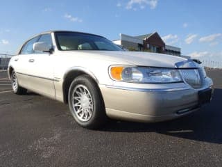 Lincoln 2000 Town Car