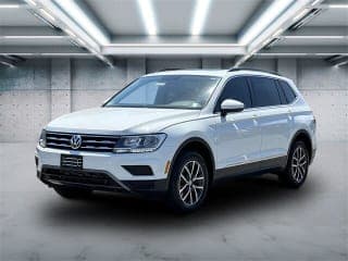 Volkswagen 2020 Tiguan