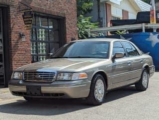 Ford 2003 Crown Victoria