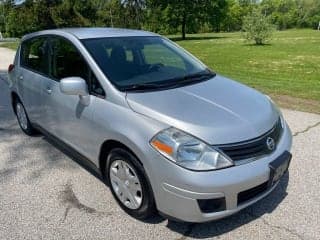 Nissan 2011 Versa