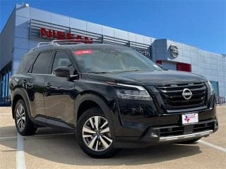 Nissan 2022 Pathfinder