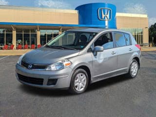 Nissan 2011 Versa