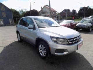 Volkswagen 2012 Tiguan