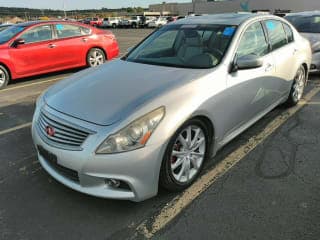 Infiniti 2011 G37