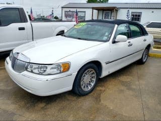 Lincoln 2002 Town Car