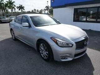 Infiniti 2015 Q70