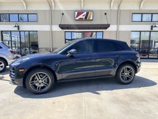 Porsche 2021 Macan