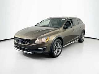 Volvo 2018 V60 Cross Country