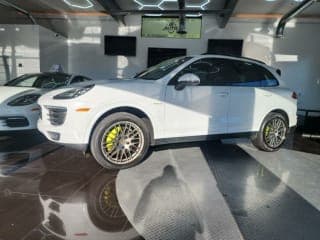 Porsche 2017 Cayenne
