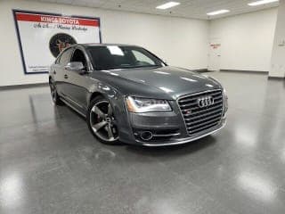 Audi 2013 S8