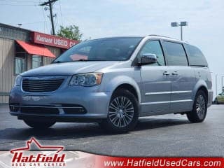 Chrysler 2010 Town and Country