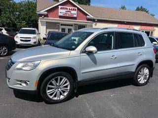 Volkswagen 2011 Tiguan