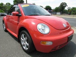 Volkswagen 2004 New Beetle